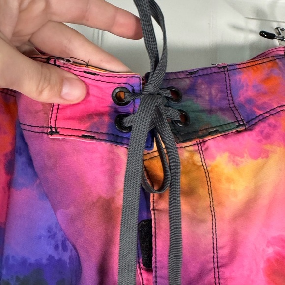 CG Habitat Men’s OG Athletic Fit 309 Board Swim Trunks Shorts Tie Dye Size 34 - Picture 6 of 10